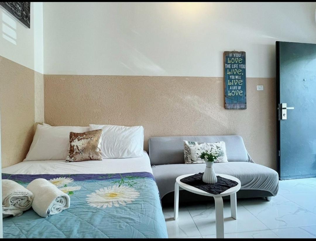 Hayarkon By The Beach Tel Aviv Esterno foto